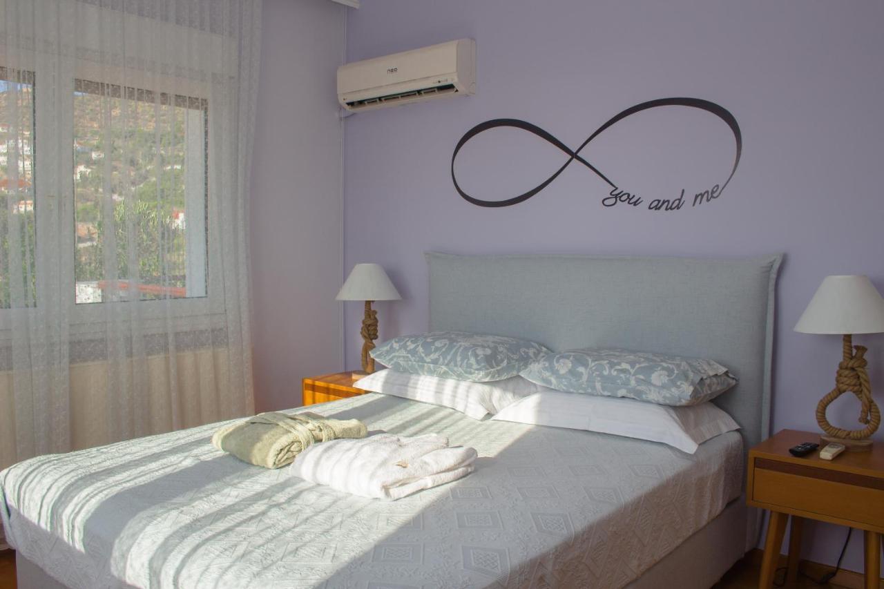 Luxury Seaview Apartment By The Sea Saronida Ngoại thất bức ảnh