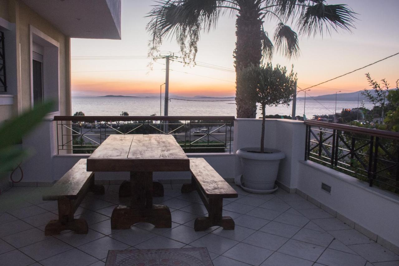 Luxury Seaview Apartment By The Sea Saronida Ngoại thất bức ảnh