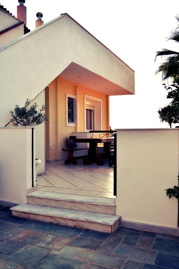 Luxury Seaview Apartment By The Sea Saronida Ngoại thất bức ảnh